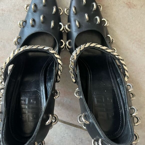 Givenchy Studded Chain Point Toe Heel mary Jane pumps rings circle loops chrome - Picture 9 of 9
